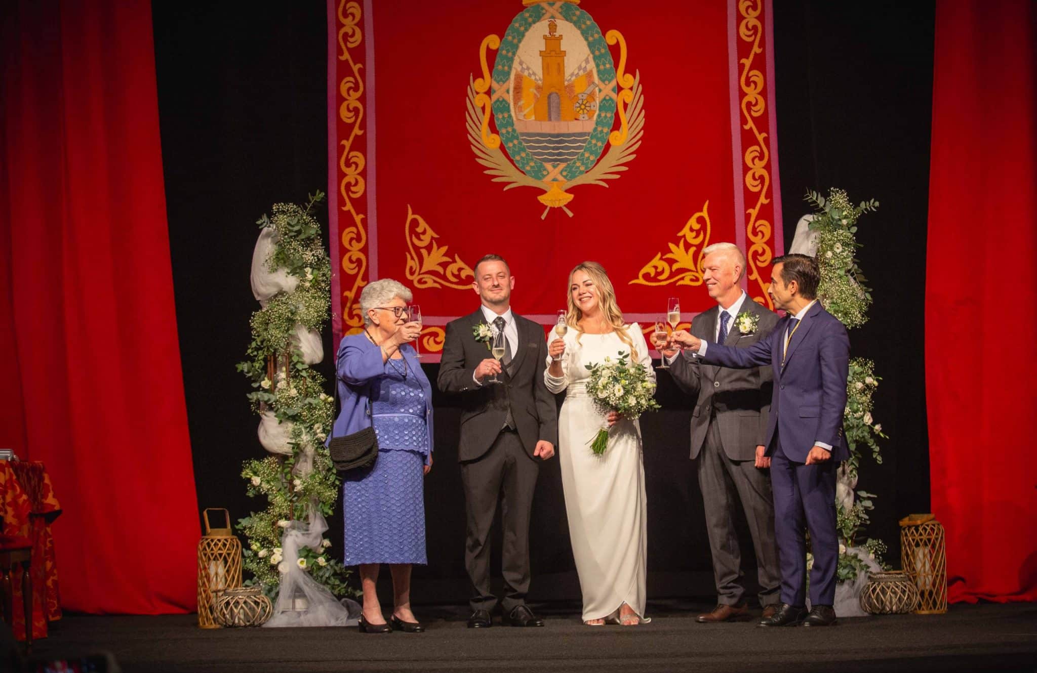 boda en el Centro Torrente Ballester con José Manuel Rey Varela alcalde de Ferrol