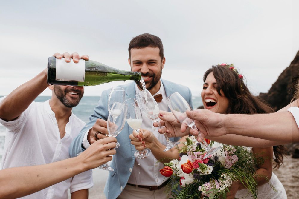 La planificación de una boda en Galicia es un proceso que, para muchos, conlleva meses de preparación meticulosa, toma de decisiones y atención a los detalles.