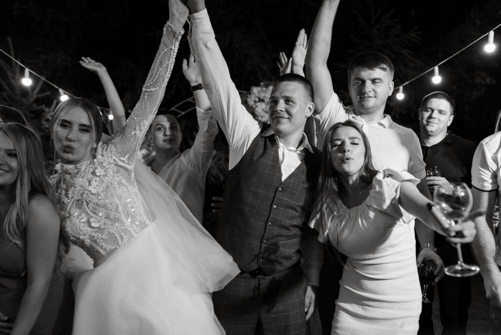 cómo entretener a los invitados en una boda