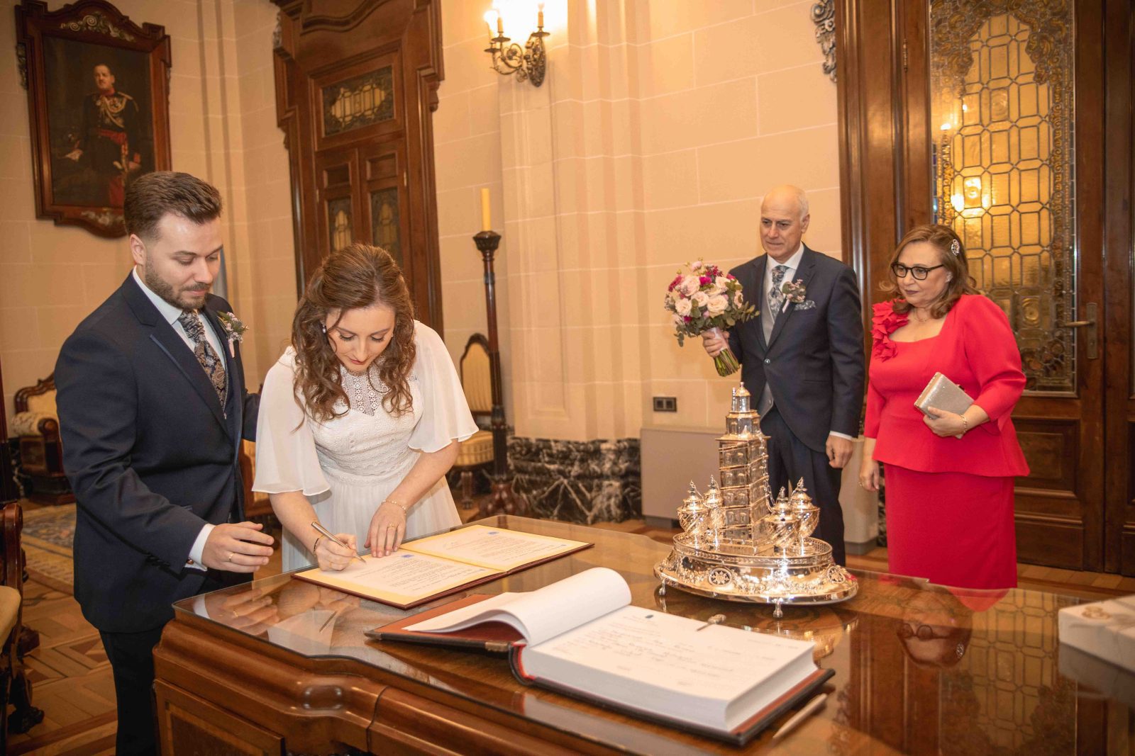 boda civil en el Ayuntamiento de María Pita, en A Coruña