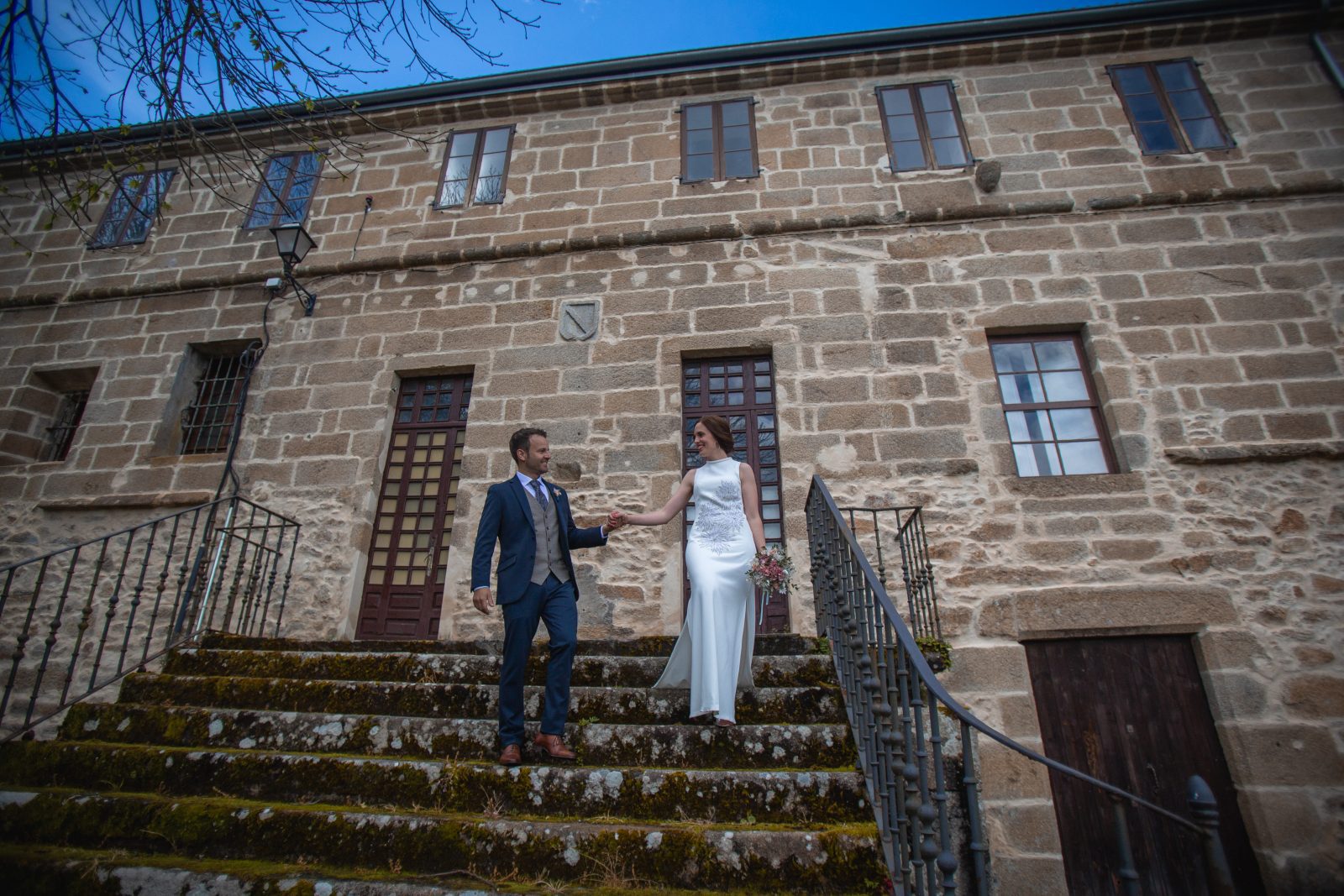 Boda en el Juzgado de Paz de Ares (A Coruña) y en la Casa de la Tía Julita