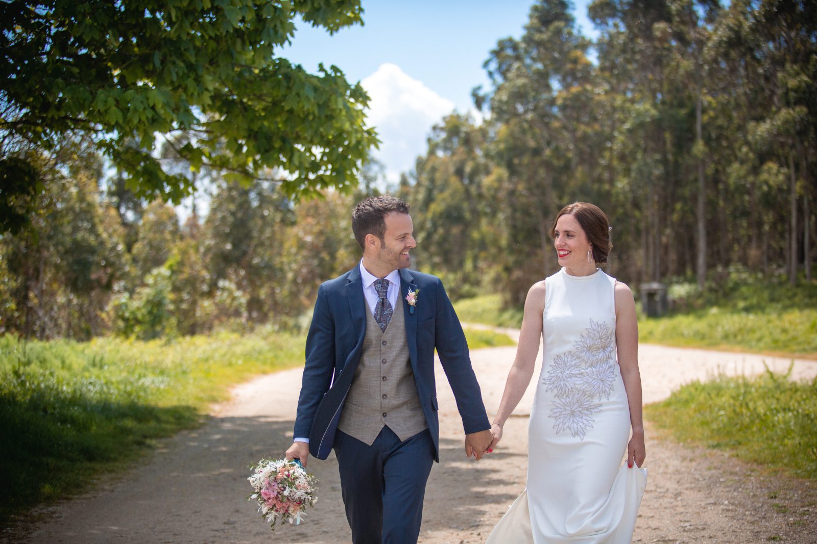 Boda en el Juzgado de Paz de Ares (A Coruña) y en la Casa de la Tía Julita