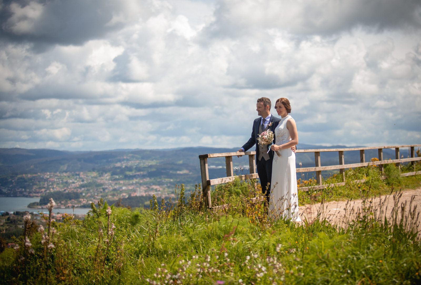 Boda en el Juzgado de Paz de Ares (A Coruña) y en la Casa de la Tía Julita