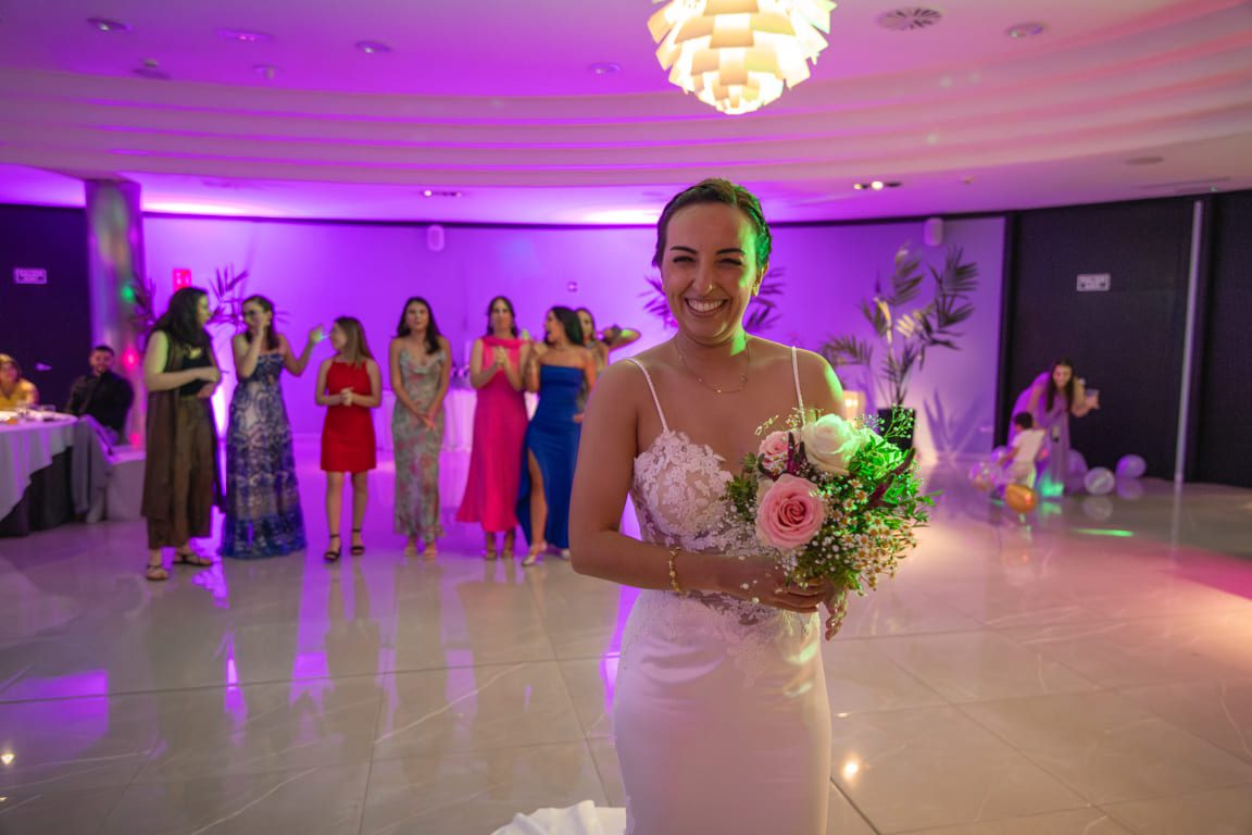 Boda de I&H en el hotel Attica 21 en Coruña: una celebración llena de alegría y felicidad.