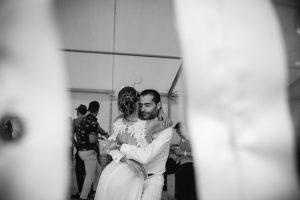 La boda en la Finca Santa Baia fue una celebración mágica al aire libre, en un entorno que combinó a la perfección naturaleza y exclusividad.