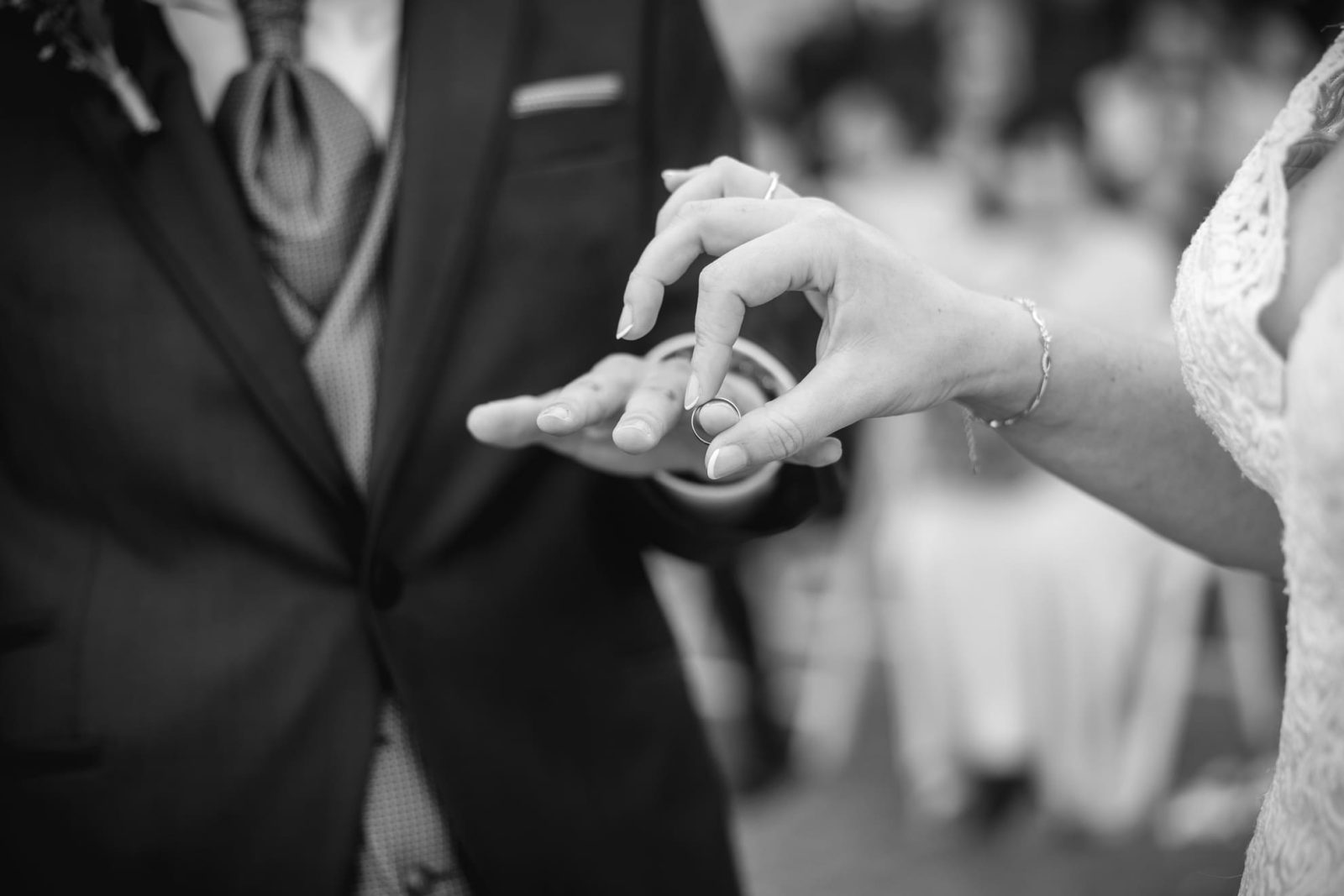La boda en el restaurante Costa Caión, de D&E, ubicado en A Coruña, fue una celebración extraordinaria llena de momentos inolvidables.