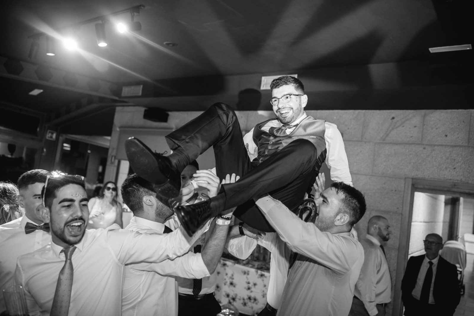 La boda en el restaurante Costa Caión, de D&E, ubicado en A Coruña, fue una celebración extraordinaria llena de momentos inolvidables.