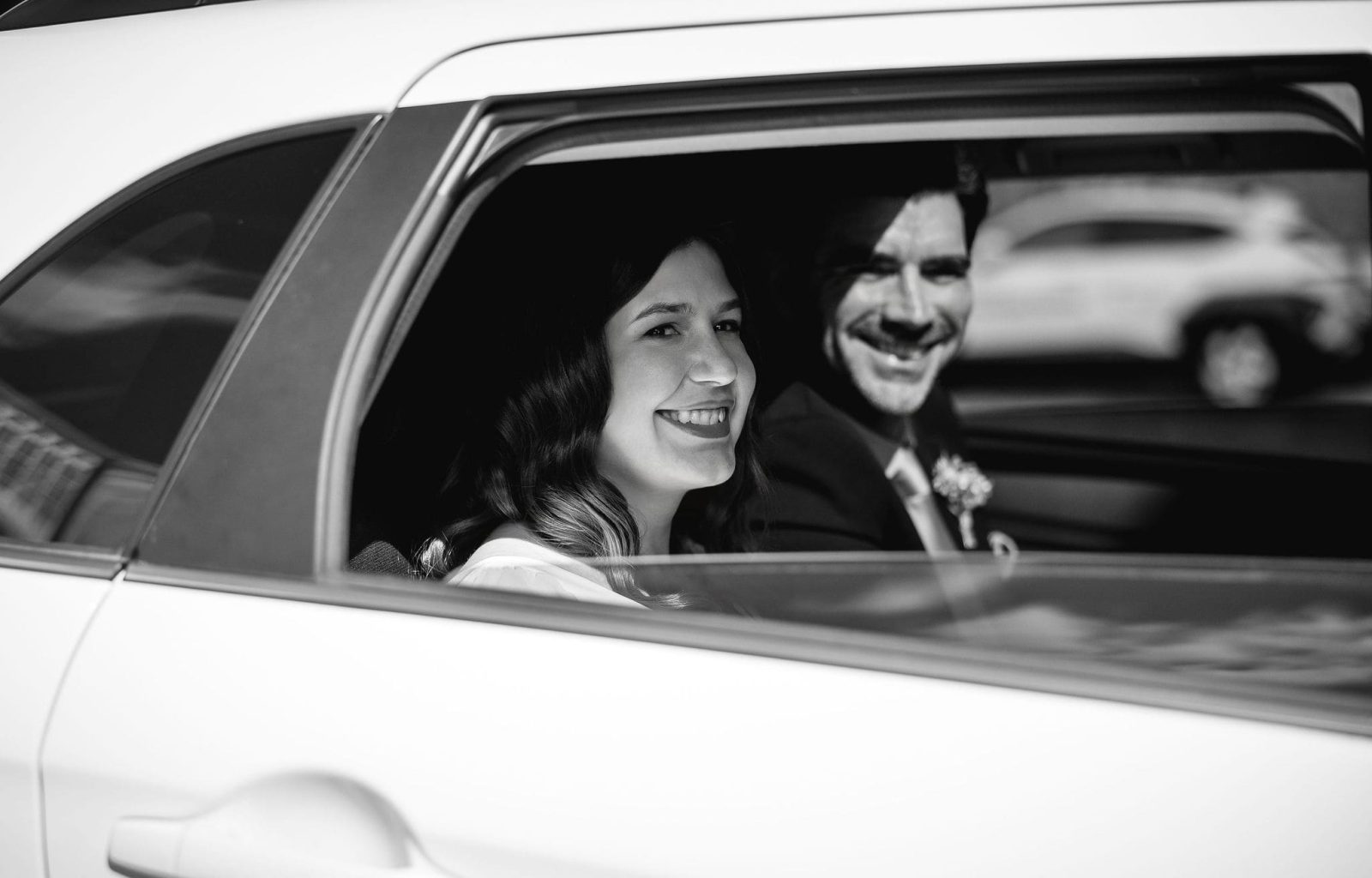 Para muchas parejas, casarse en el Ayuntamiento de María Pita en A Coruña representa más que un simple lugar para un mero trámite; es el corazón mismo de nuestra ciudad y el inicio y el  símbolo de unión y compromiso.