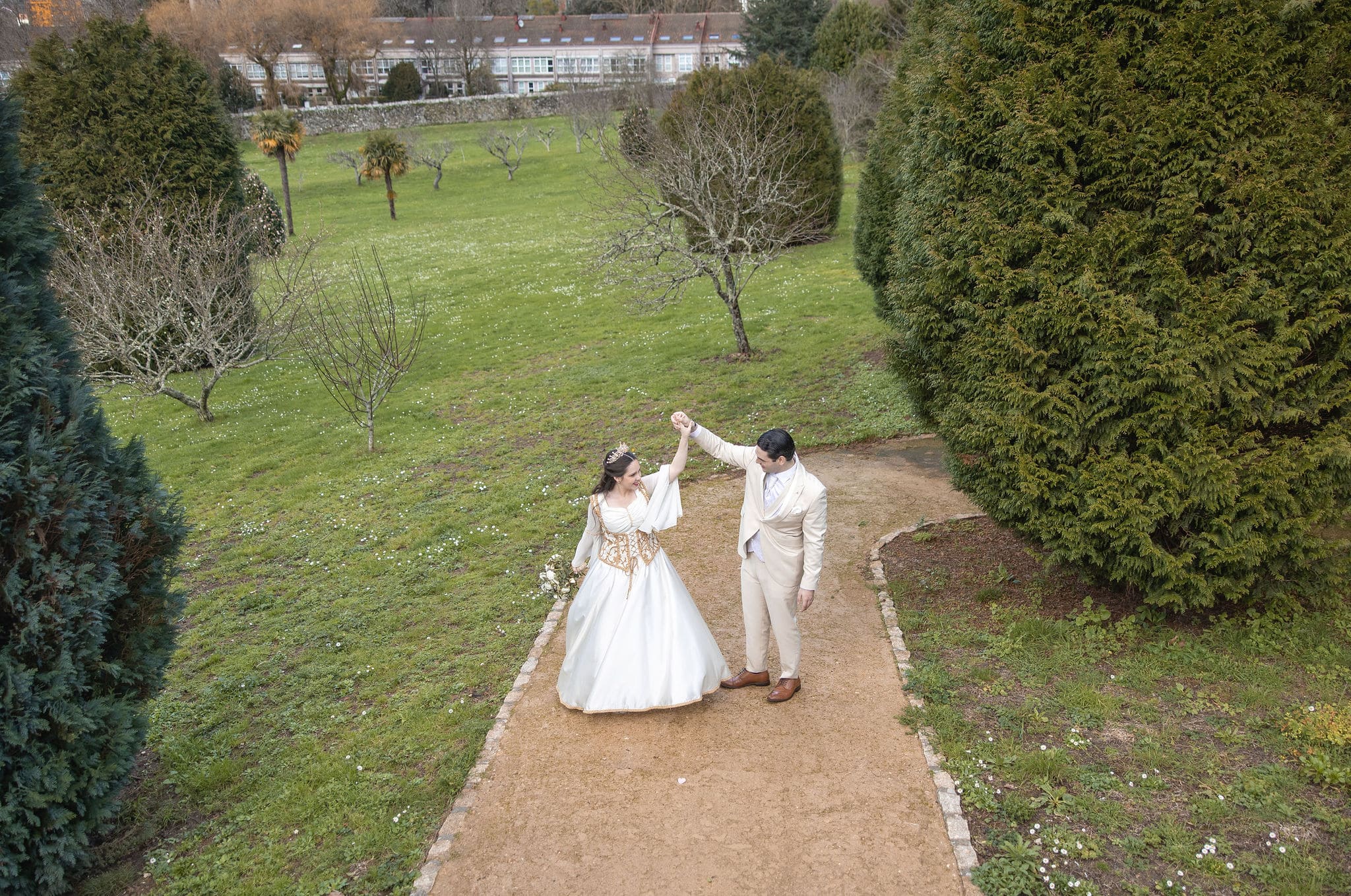 Fotos de boda en el interior del Hotel Monumento San Francisco en Santiago de Compostela por Galicia Visual